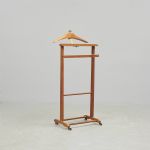 1377 8323 VALET STAND